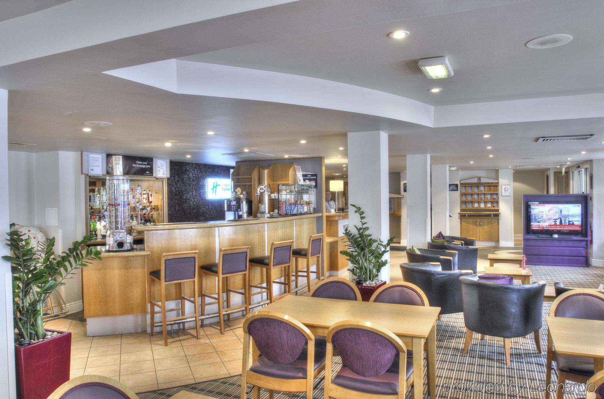 Holiday Inn Express Edinburgh - Leith Waterfront, An Ihg Hotel Esterno foto